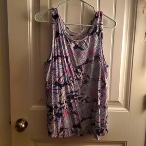Lilly tank